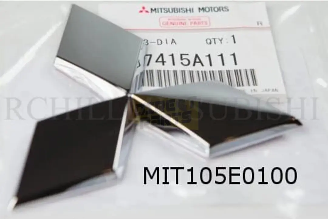 Mitsubishi ASX (6/2010-4/2015) embleem logo ''drie-ster'' achterzijde Origineel!