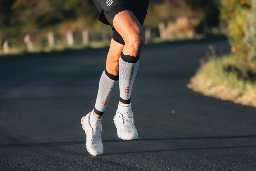 Compressport R2 3.0 Compressietubes T4 - Grey Melange/Black - afbeelding 6 van 6