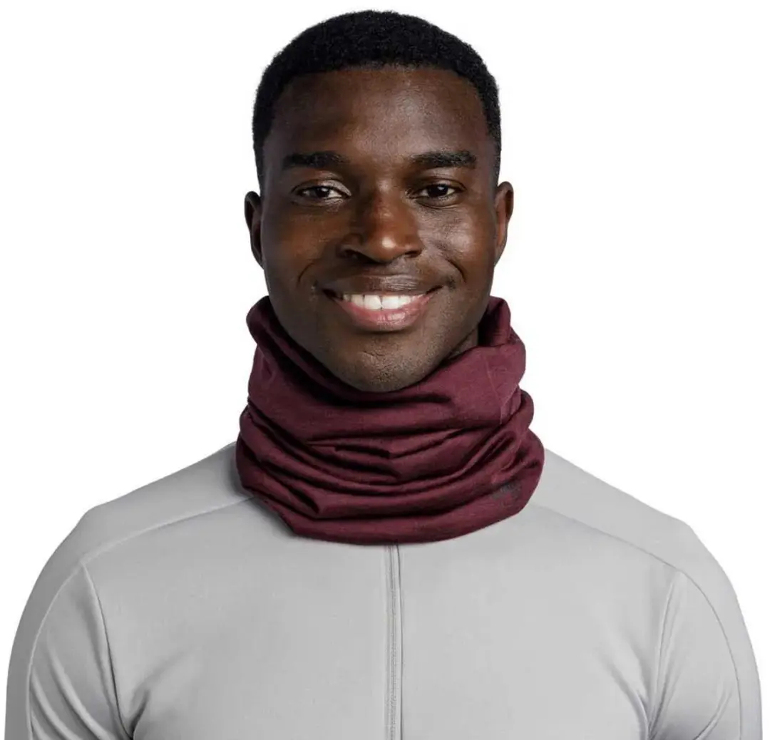 Buff Merino Lightweight Nekwarmer - SOLID GARNET - One Size