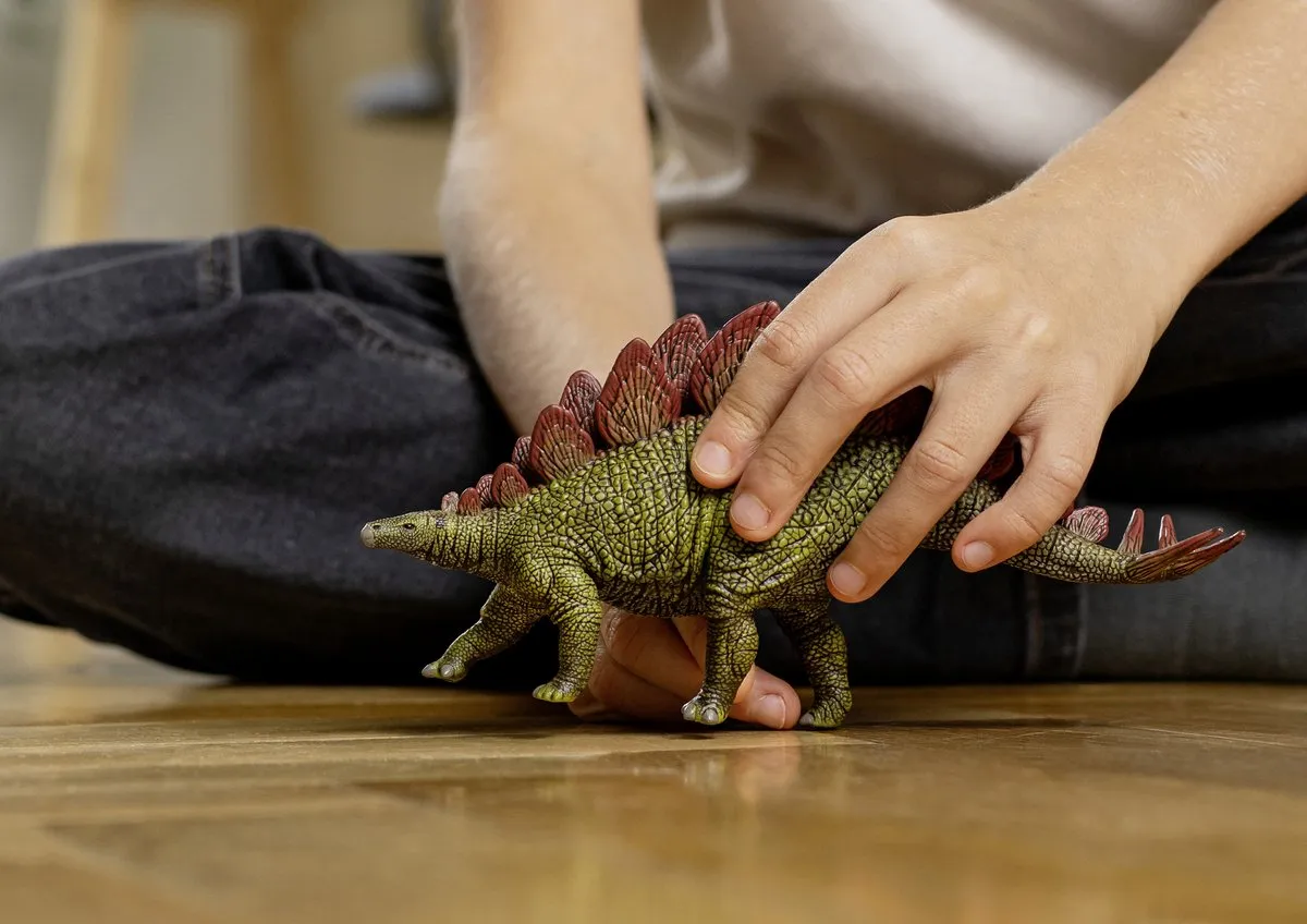 Schleich Stegosaurus 15040 - Geel/Rood - afbeelding 4 van 6