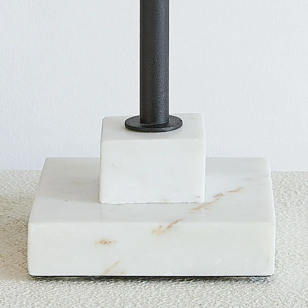 Loberon Orvienne Tafellamp - 25W - Ø17cm - Zwart/Wit - afbeelding 2 van 4