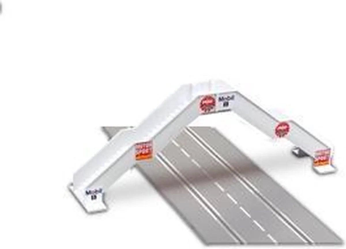 Carrera Loopbrug 20021119 - 1:32/1:24 - Wit