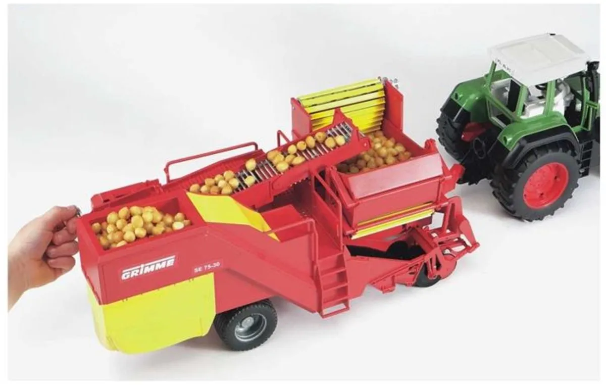 Bruder 2130 Grimme SE 75-3 Aardappelrooimachine - Rood