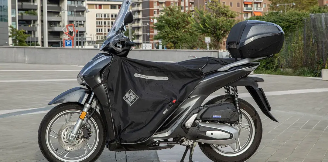 Tucano Urbano Termoscud Waterdicht Beenkleed Honda SH300 2015-2020 - R177X - Zwart