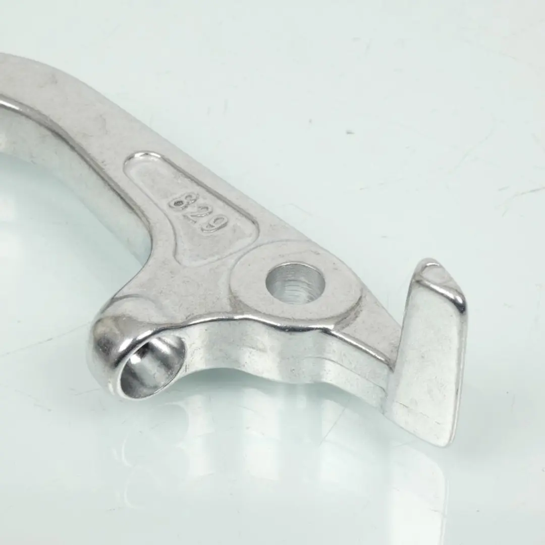 Levier frein droit pour moto Moto Guzzi 850 V9 Bobber 2016-2023 type Brembo Neuf