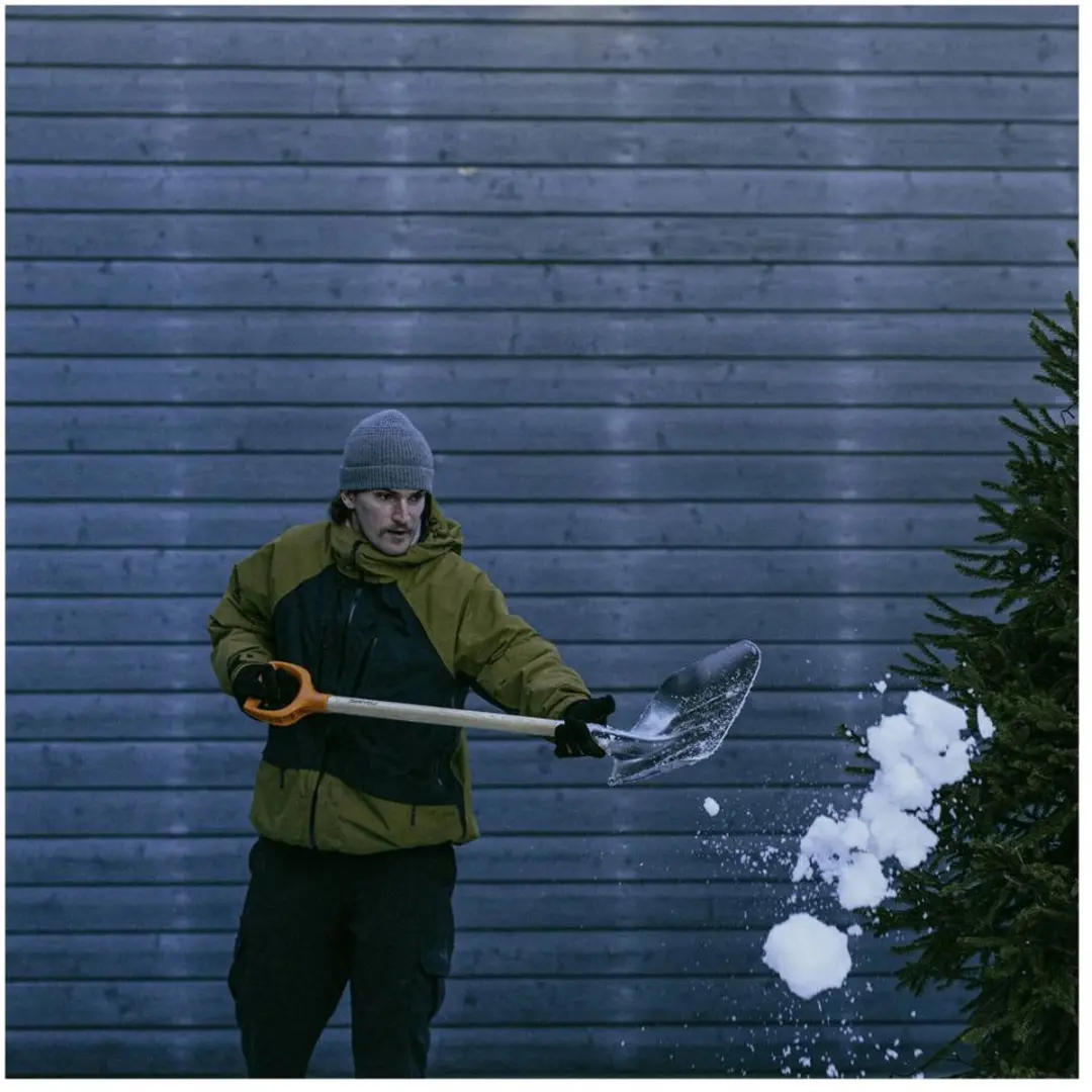 Fiskars Graan-/Sneeuwschep 1001637 - 31cm