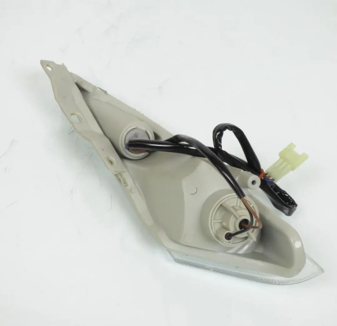 Clignotant avant gauche pour scooter Yamaha 400 Majesty 2004 à 2009 Neuf