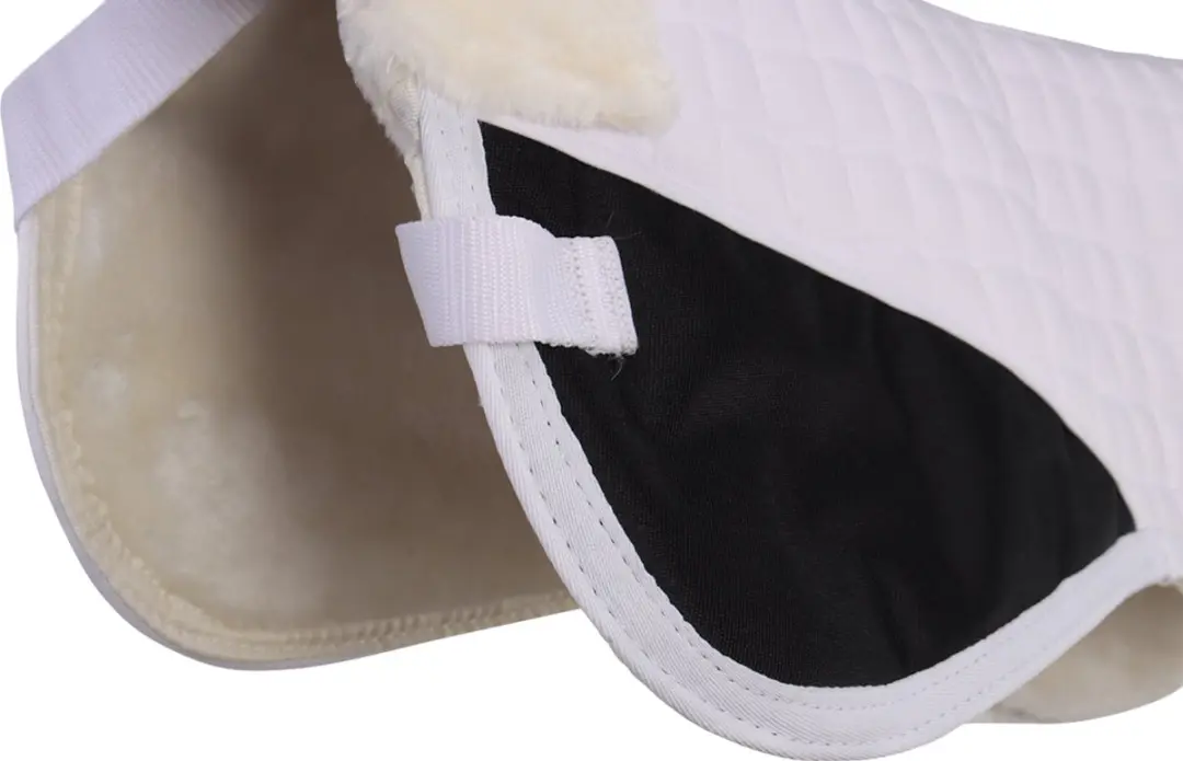 Epplejeck Ejfaux Fur Zadelonderlegger Full - Wit-beige