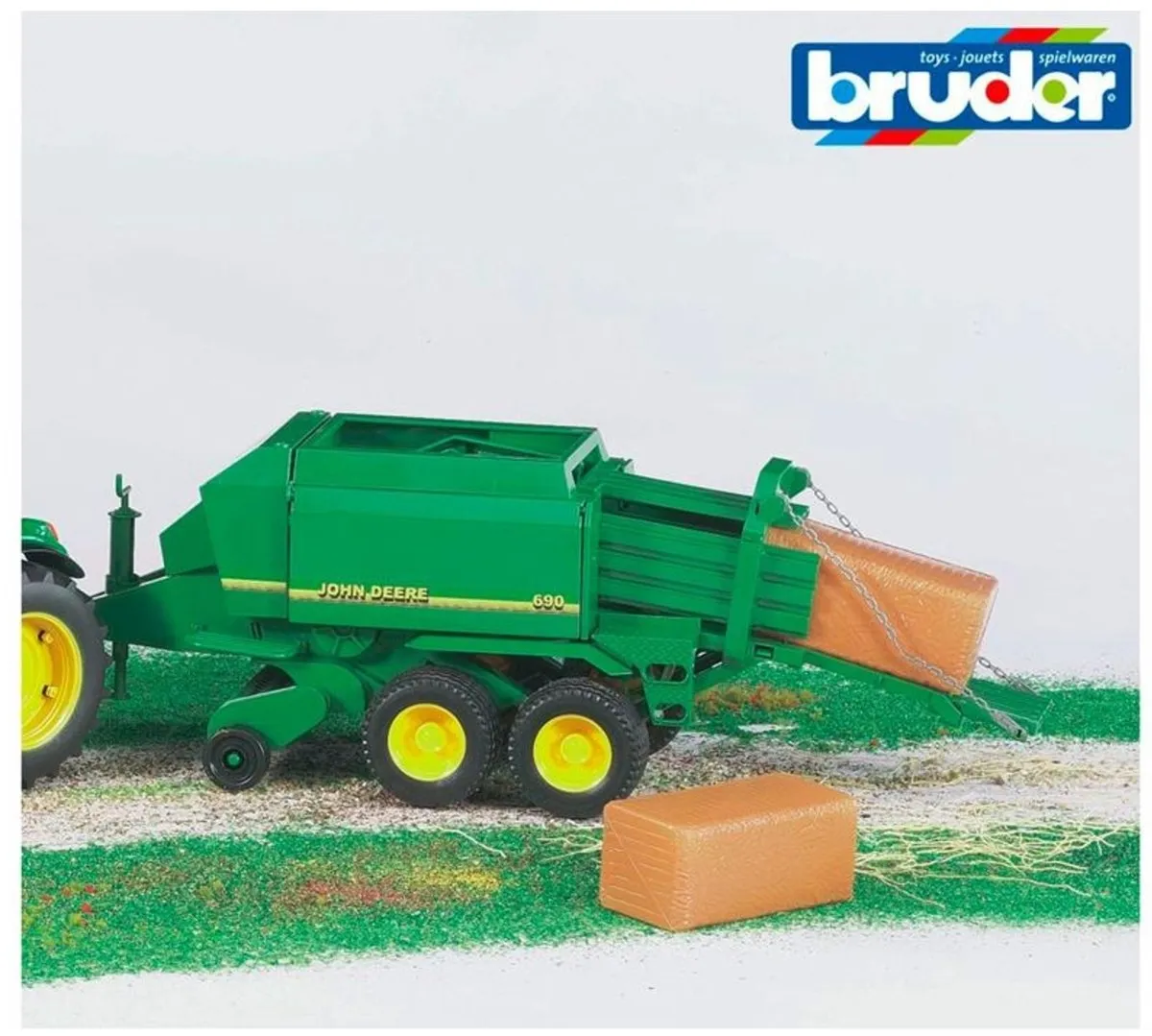 Bruder John Deere Balenpers 02017 - Groen