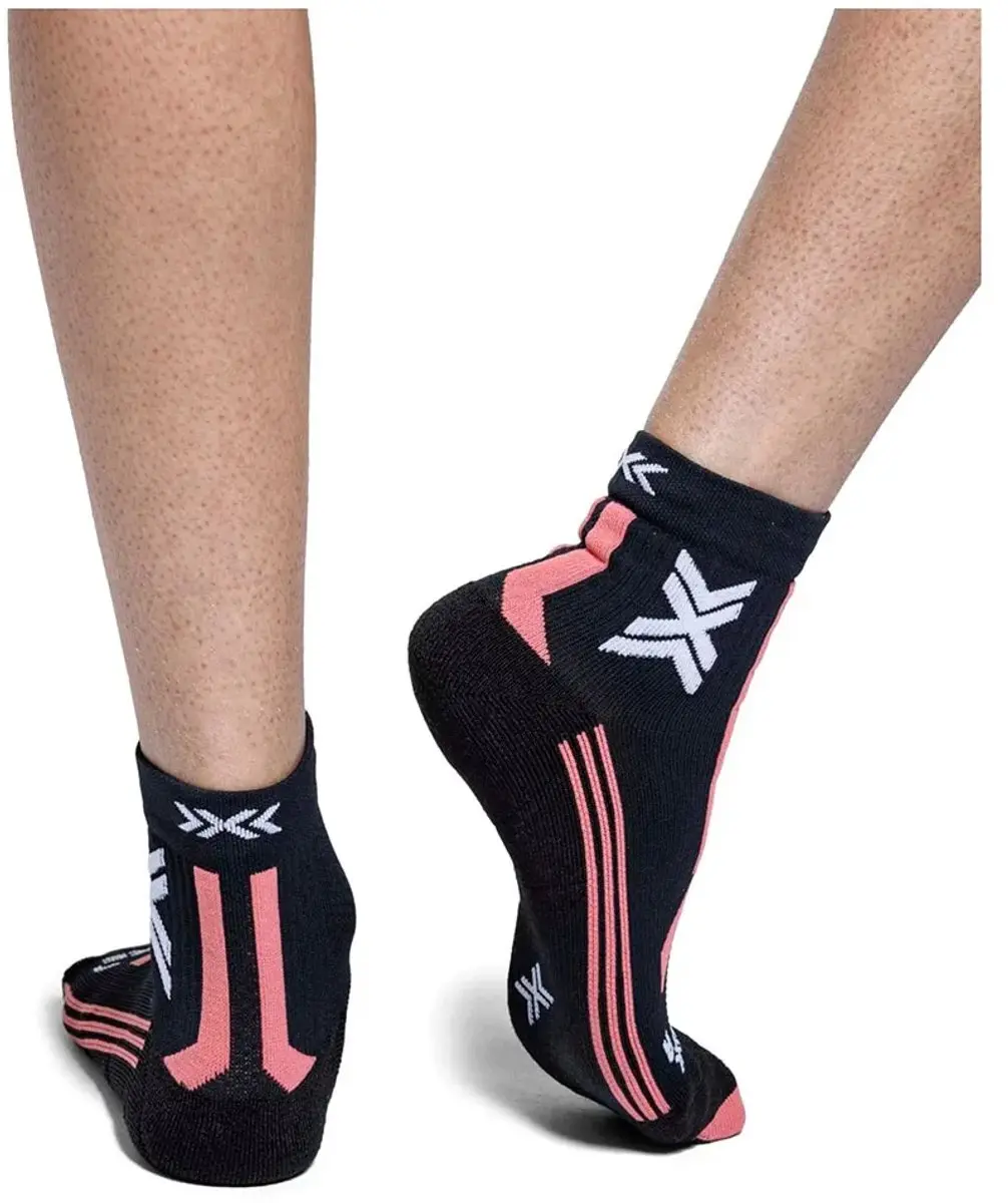 X-Bionic Trailrun Discover Ankle Sokken - Dames 41-42 - Zwart/roze