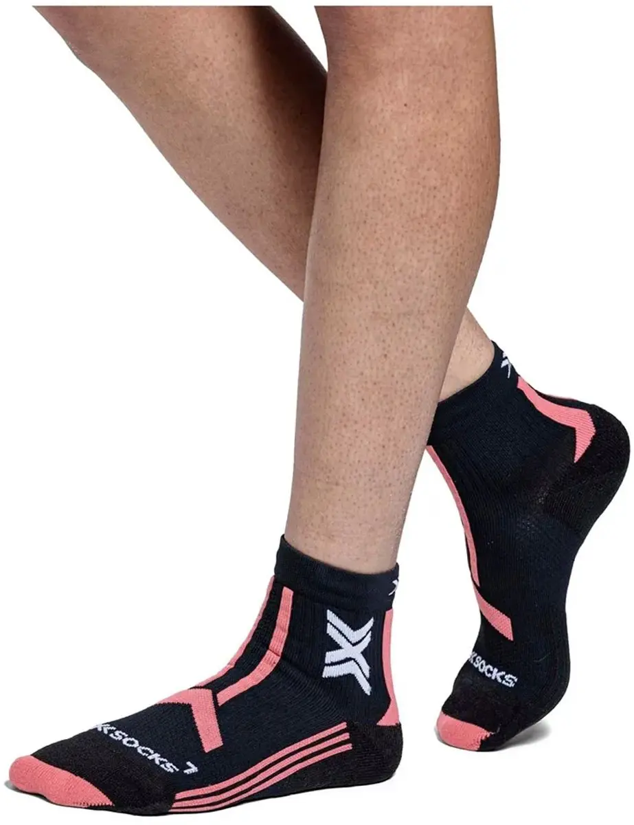 X-Bionic Trailrun Discover Ankle Sokken - Dames 41-42 - Zwart/roze