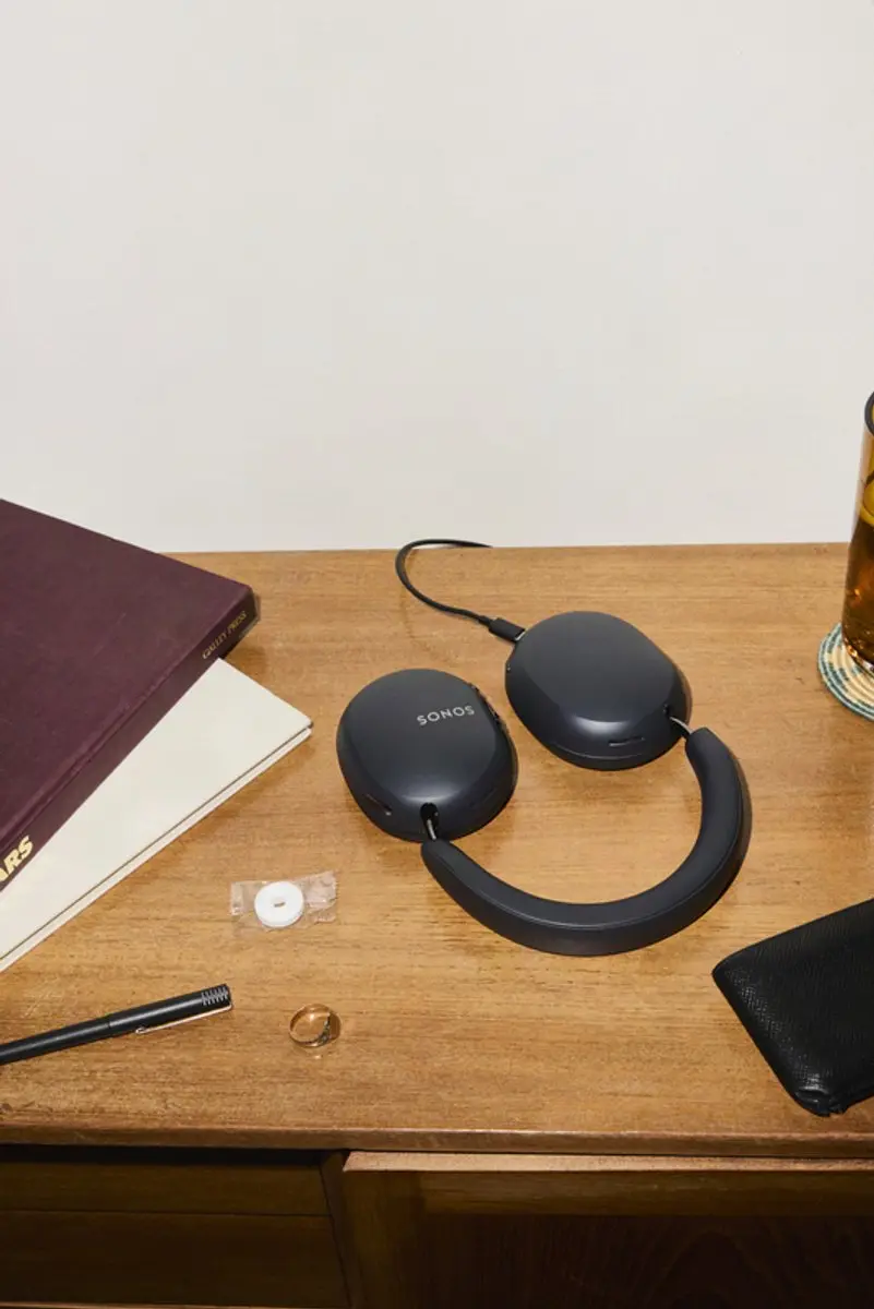 Sonos Ace Ultra Draadloze Hoofdtelefoon - Adaptive Noise Cancelling - Zwart