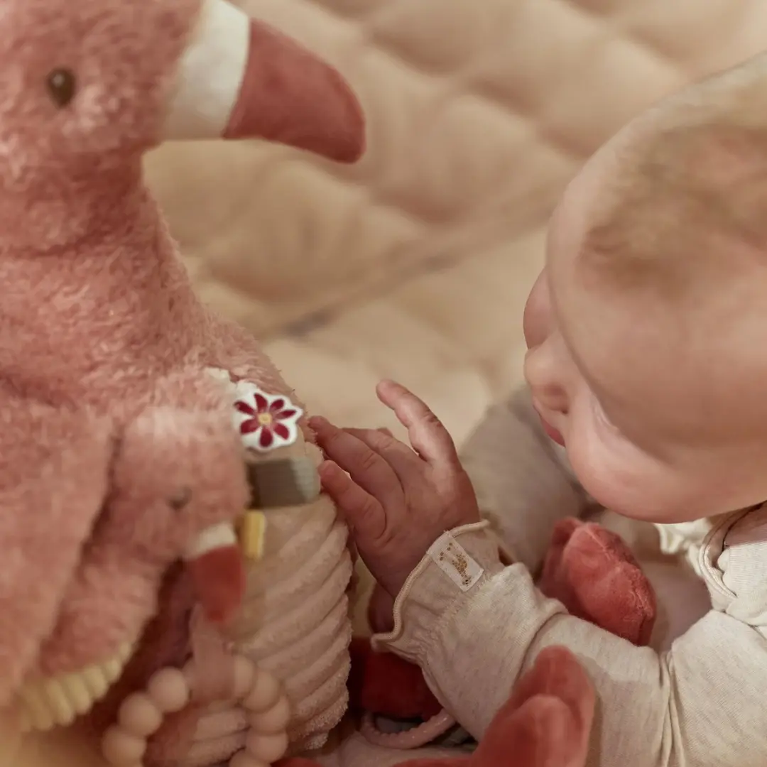 Little Dutch Safari Friends Flamingo Knuffel - Roze - afbeelding 4 van 4