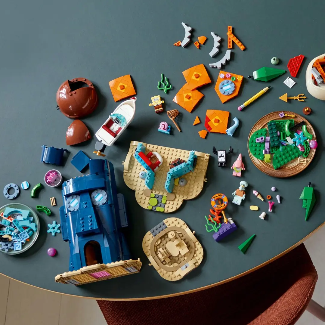 LEGO Icons SpongeBob SquarePants 11386 Bouwpakket - 1794 Stukken - Meerkleurig