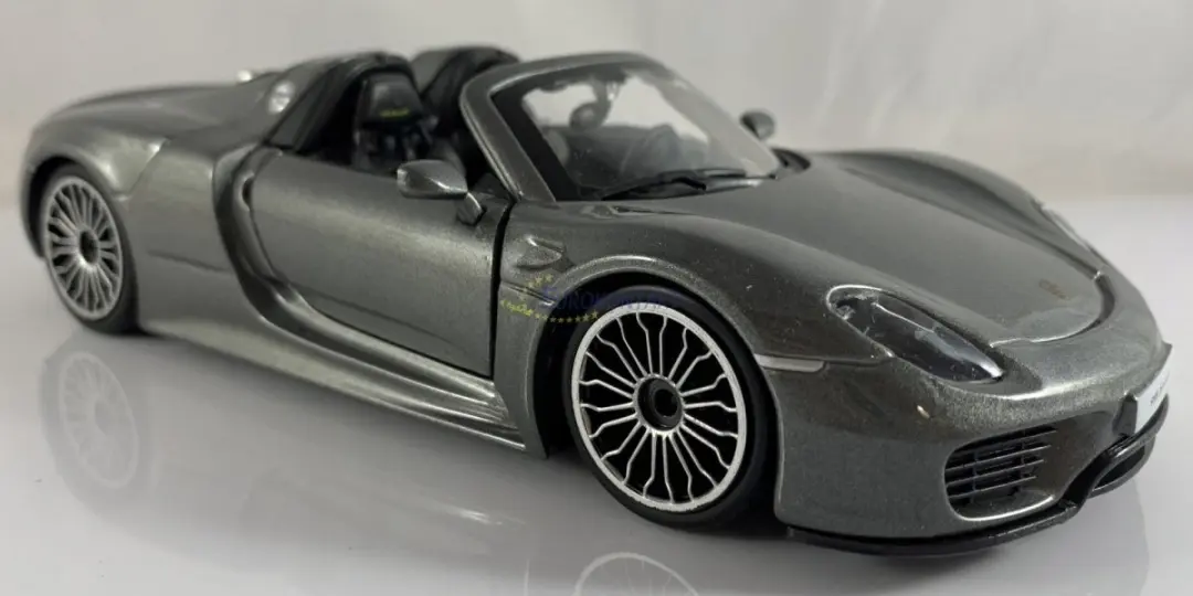 Bburago Porsche 918 Spyder 1:24 Model - Grijs - afbeelding 4 van 6