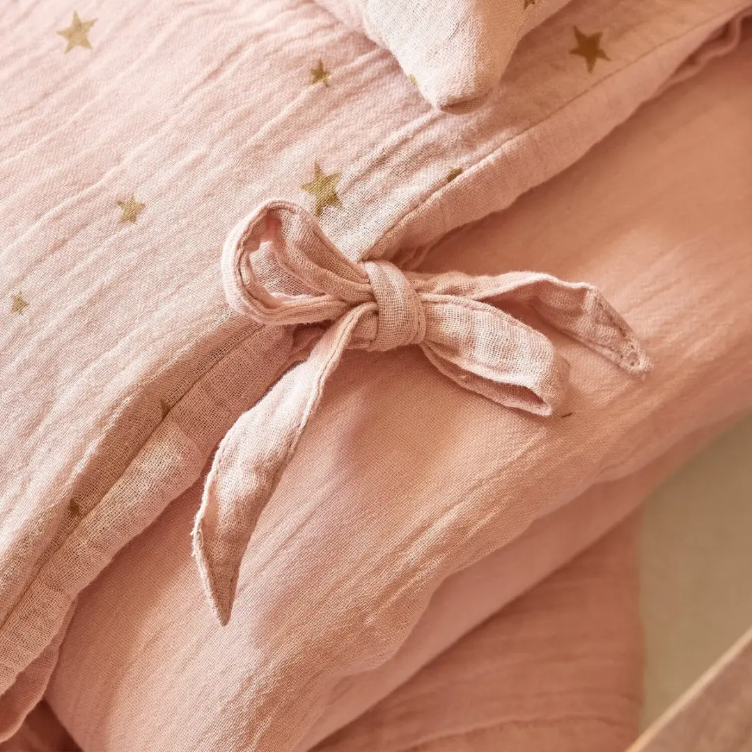 Loberon Dekbedovertrekset Vianne Baby - roze/goud - afbeelding 4 van 6