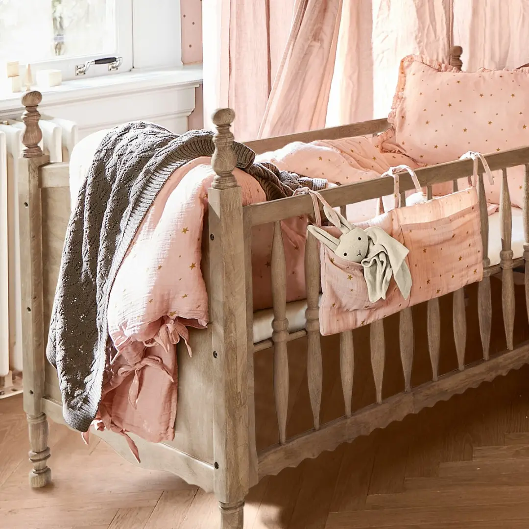 Loberon Dekbedovertrekset Vianne Baby - roze/goud - afbeelding 6 van 6