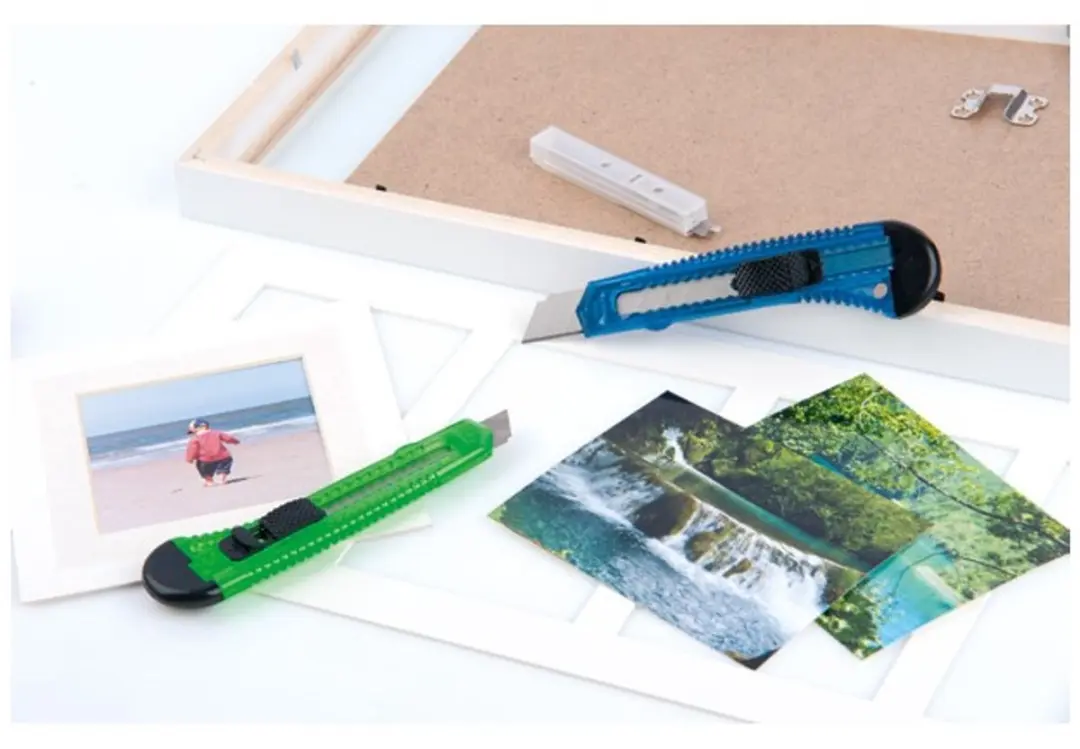 Kinzo Hobbymes 18mm - 3 Stuks (met 3 reservemesjes) - Verschillende kleuren - afbeelding 5 van 6