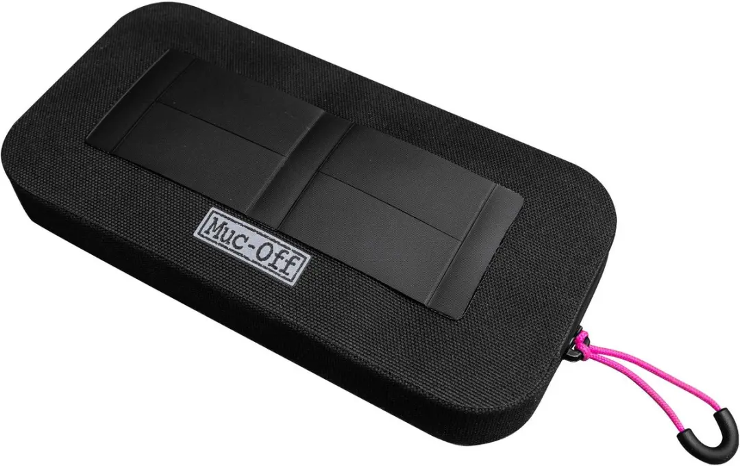 Muc-Off Essentials Case