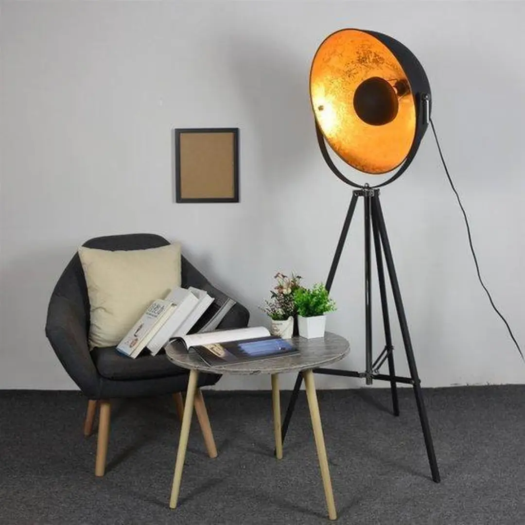 Groenovatie Nice Basic Tripod Vloerlamp - Goud/Zwart - afbeelding 5 van 6