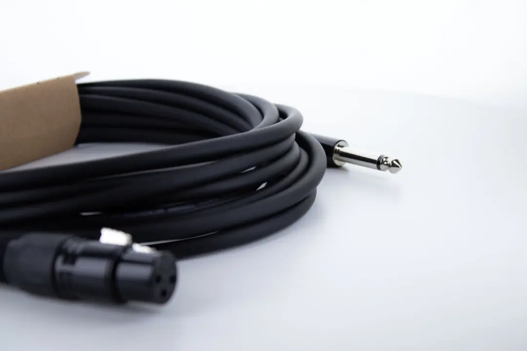 Cordial EM 10 FP Microfoonkabel 10m - Zwart - afbeelding 5 van 5