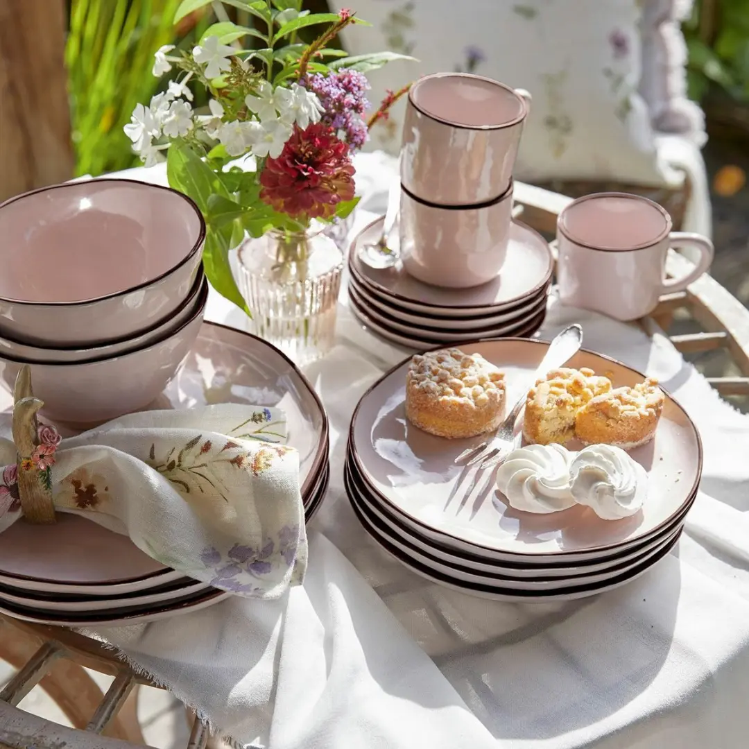 Loberon Biarré Servies Set 30-delig - Roze - afbeelding 4 van 5
