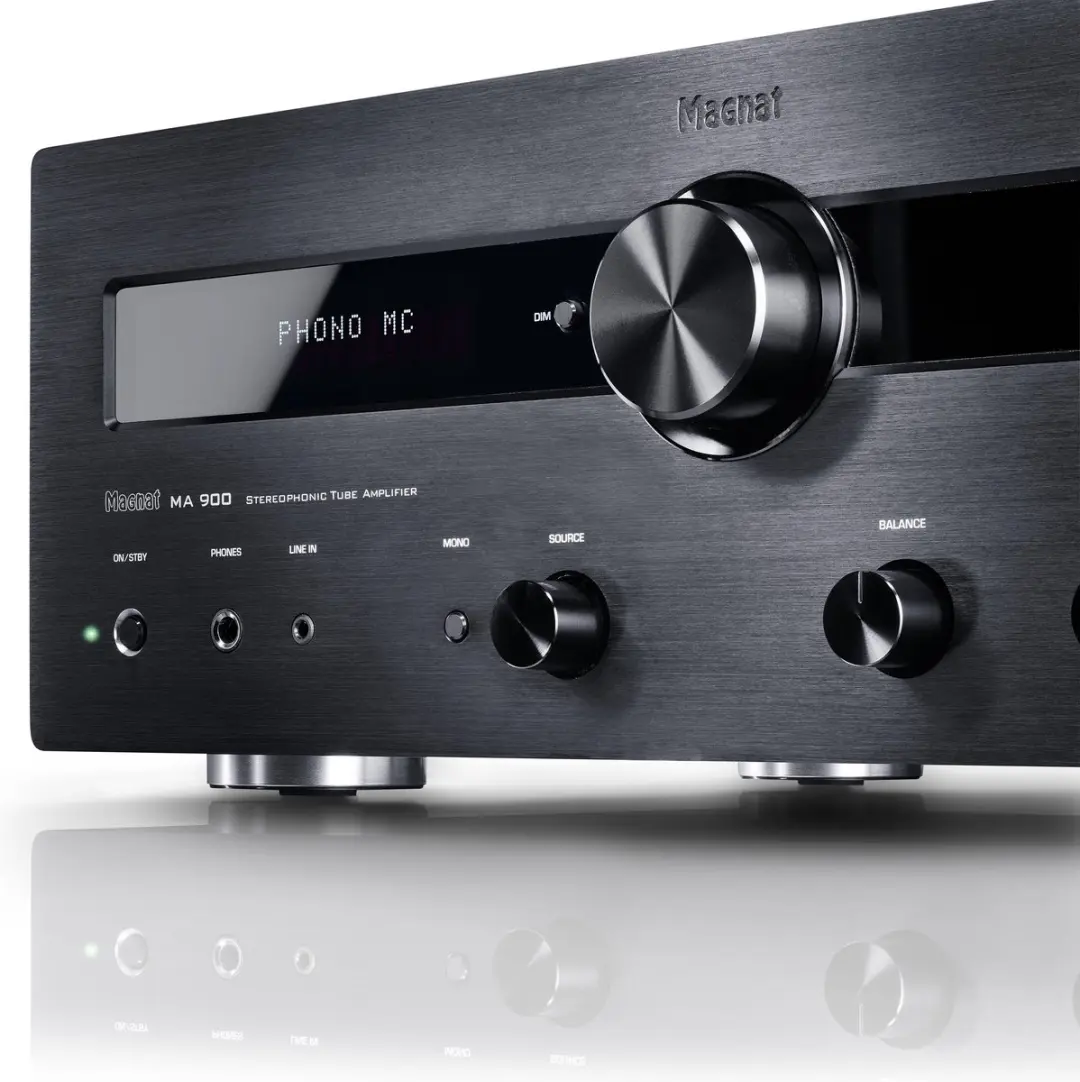 Magnat MA 900 Stereo Versterker - 200W