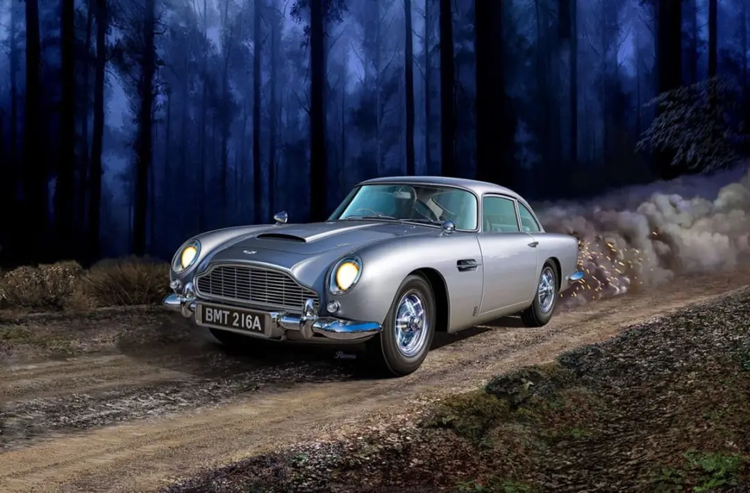 Revell James Bond Aston Martin DB5 1/24 Modelbouwkit - Zilver