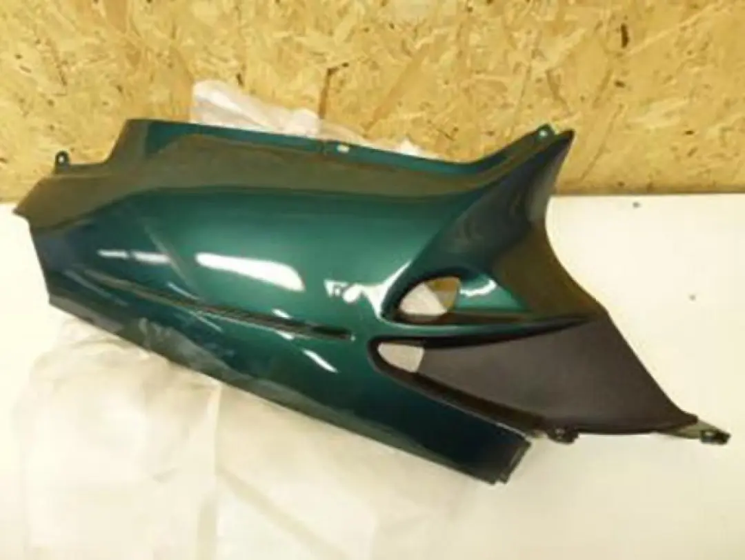 originele rechter achterromp voor aprilia 50 amico scooter 1996 tot 1998 nieuw