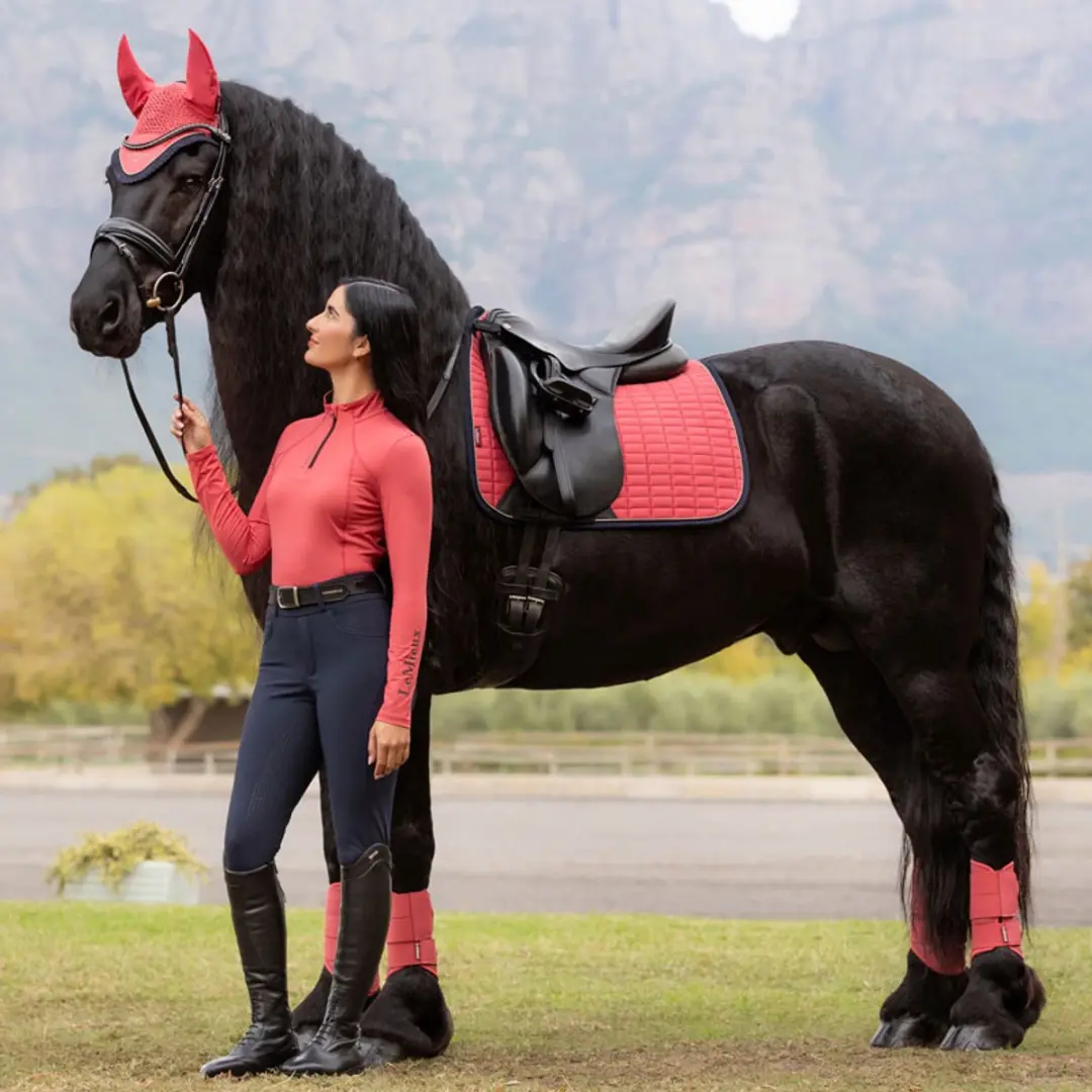 Lemieux Suède Dressage Zadeldek Full - Donkerroze - afbeelding 3 van 6