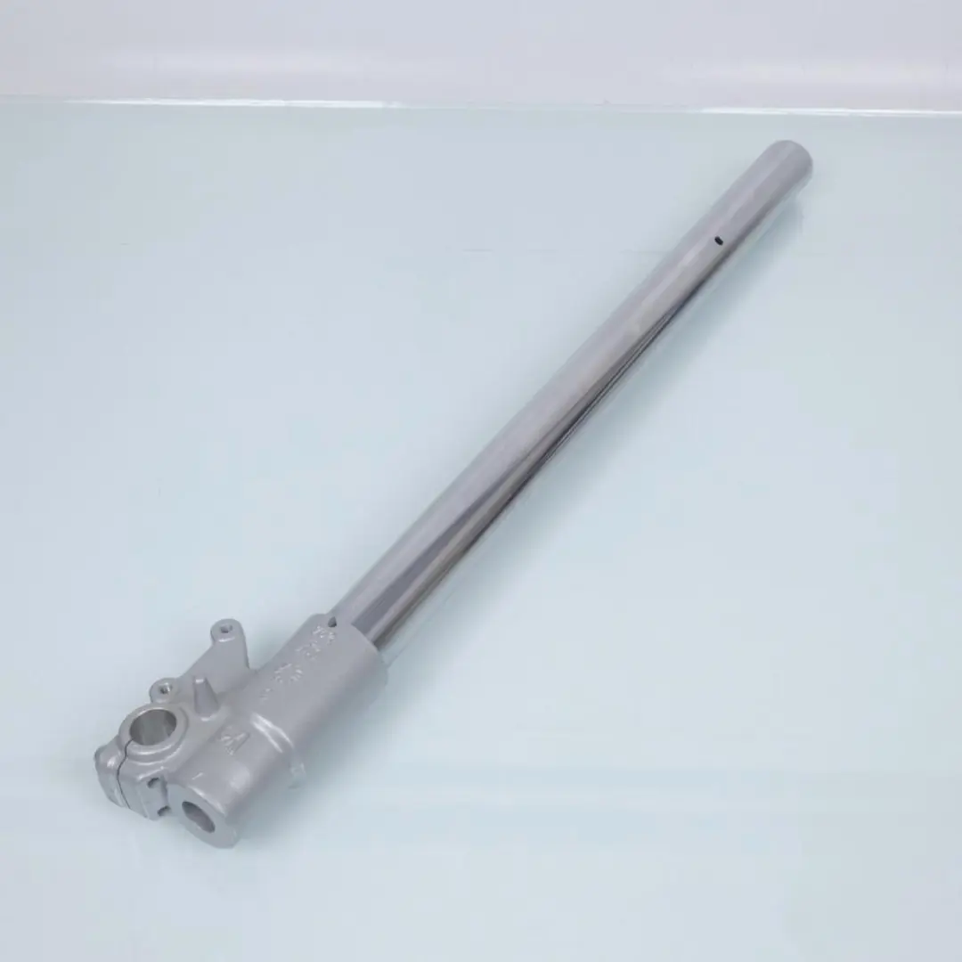 originele rechte vorkbuis voor aprilia 650 pegaso 1994 ap8123741 nieuw