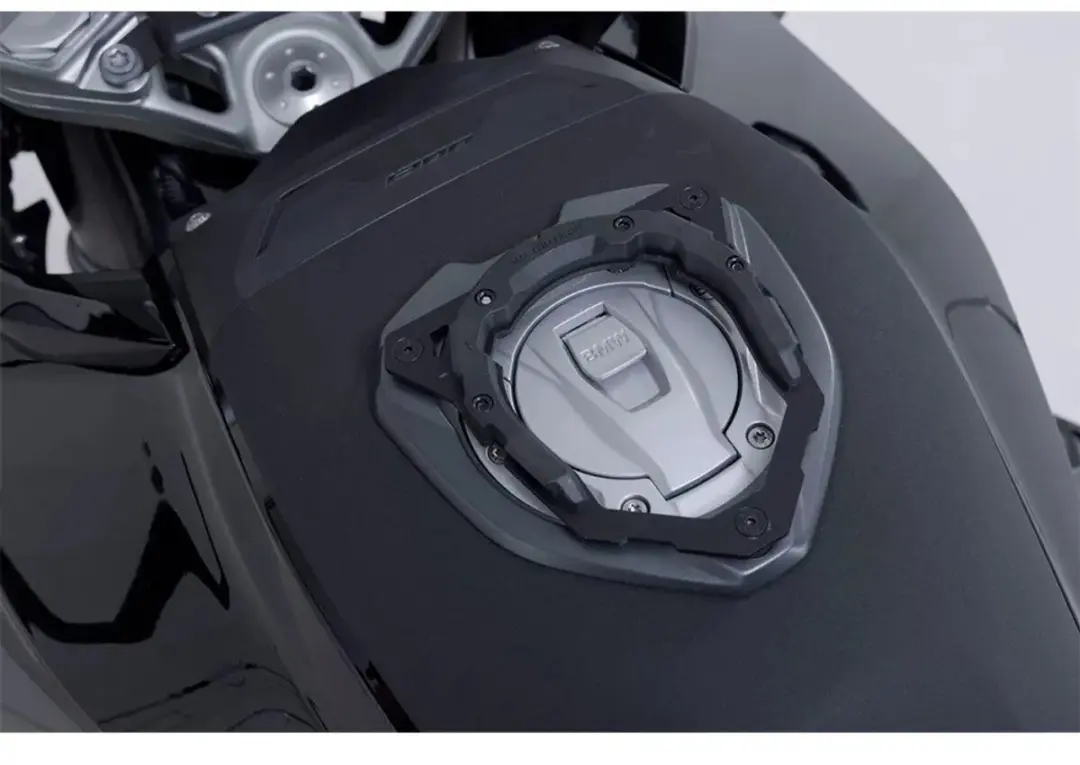 Sw-Motech Brandstoftankring - BMW R 1300 R/RS/RT 2025 - Zilver - afbeelding 2 van 2