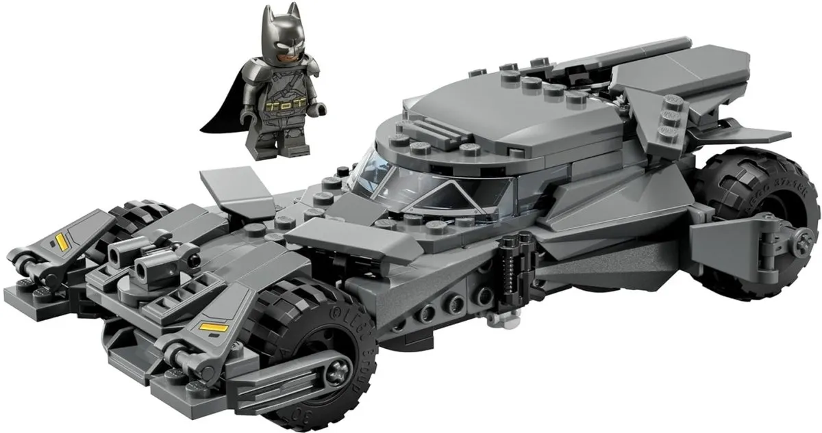 LEGO DC Batman v Superman Batmobile 76331 - 220 Stukken - Multicolor - afbeelding 6 van 6