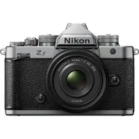 Nikon Z f zilver met 40mm f/2 SE