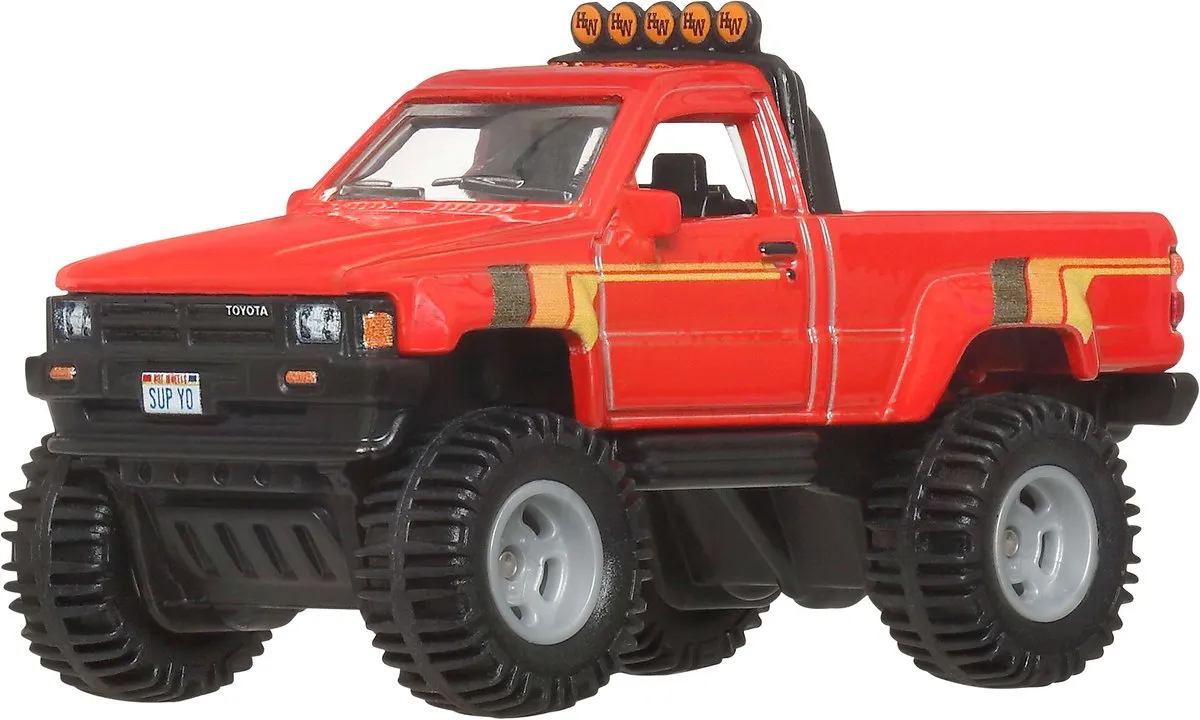 Hot Wheels Car Culture HW Off-Road 1987 Toyota Pickup Truck JBK73