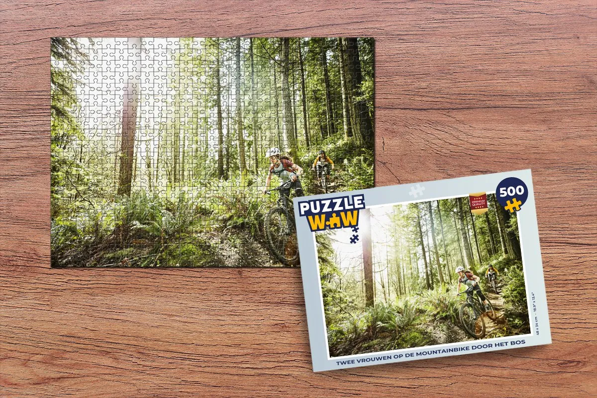 PuzzleWow Legpuzzel Twee vrouwen op de mountainbike 500 Stuks - Multicolor