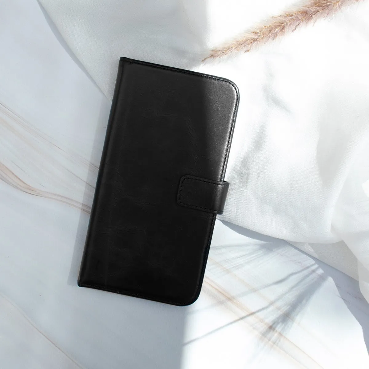 Selencia Hoesje Samsung Galaxy S9 - Echt Lederen Bookcase 3 Pasjes - Zwart