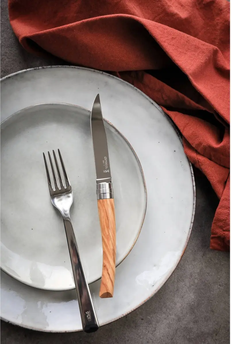 Opinel Table Chic Tafelmessenset 4-delig - Olijfhout