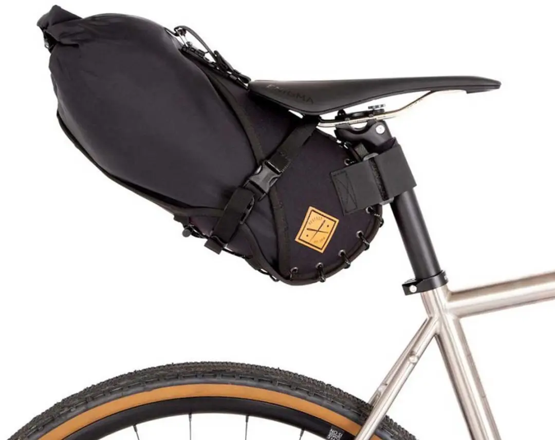 Restrap Zadeltas 8L - 8 Liter - Black/Orange - afbeelding 2 van 6