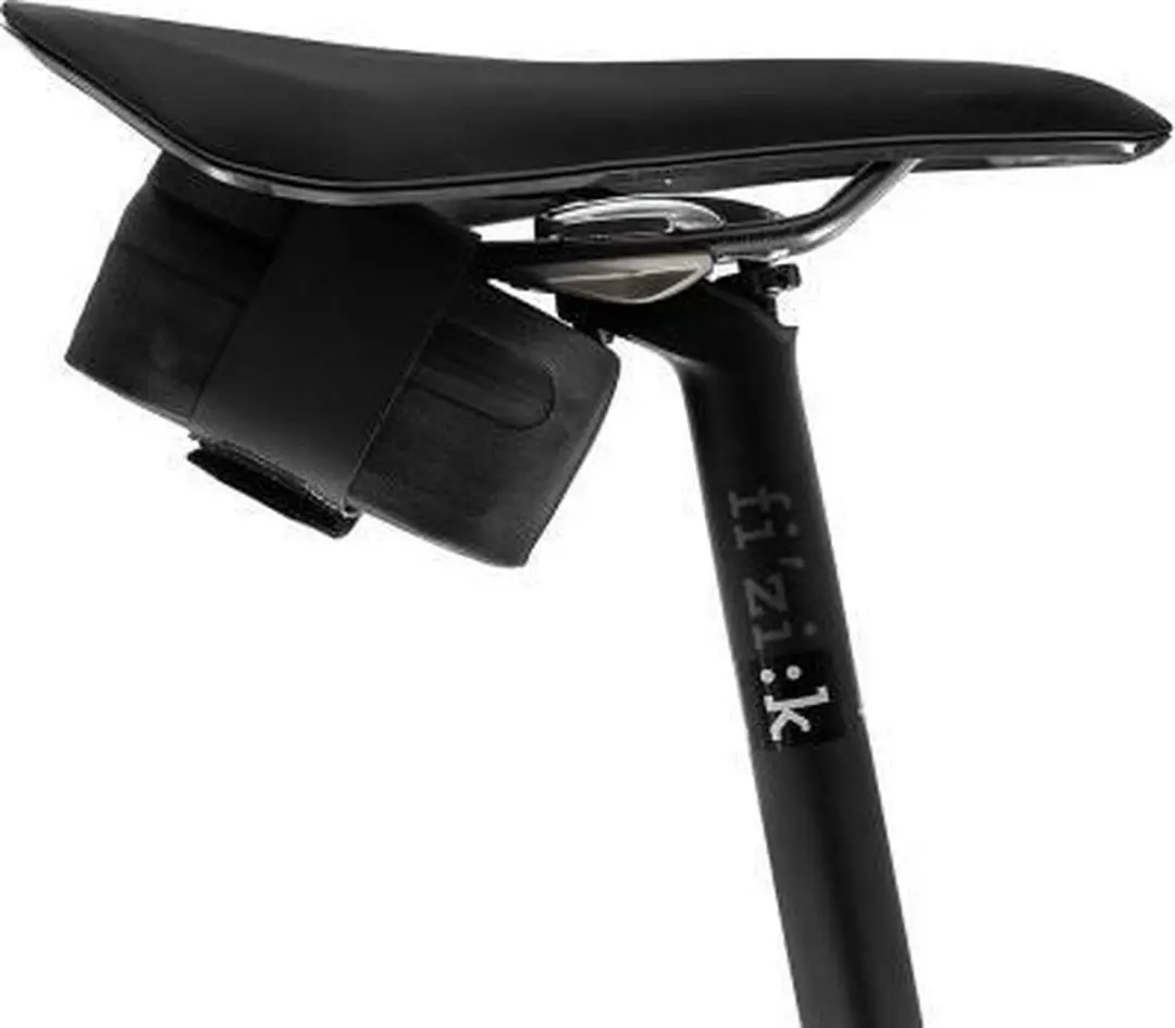 Fizik Zadeltas 0.4L - Zwart - afbeelding 4 van 6