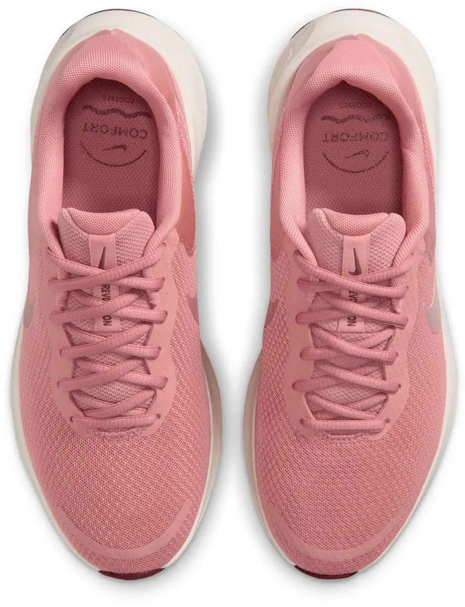 Nike Revolution 7