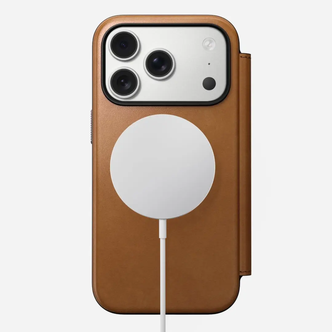 NOMAD Modern Lederen Folio iPhone 17 Pro 114683118I8I - Bruin