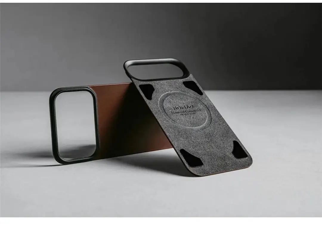 NOMAD Horween Lederen Back iPhone 17 Pro Max 114624118E8E - Bruin