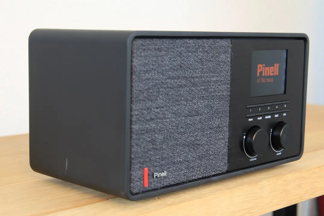 Pinell Supersound 301 DAB+ Internetradio - Zwart