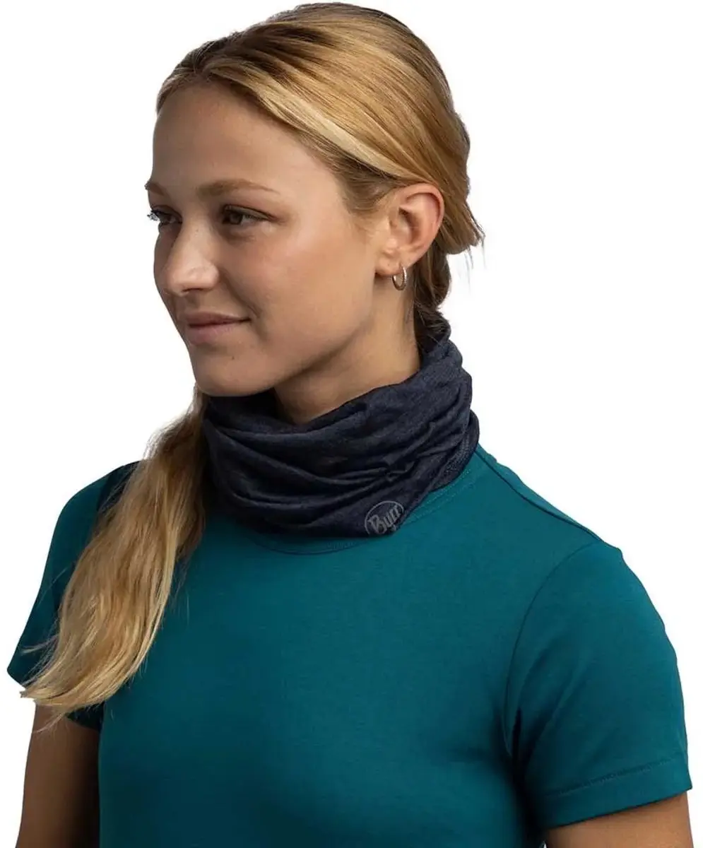 Buff Merino Lightweight Nekwarmer - SOLID NIGHT BLUE