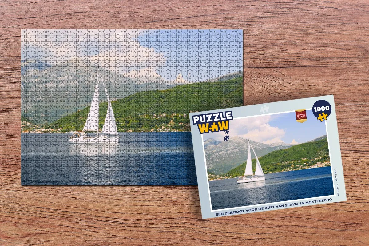 PuzzleWow Legpuzzel Een zeilboot voor de kust van Servië en Montenegro 1000 Stuks - Multicolor