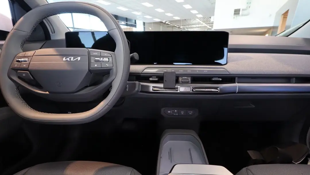 Brodit Proclip Kia EV3 25- Center mount