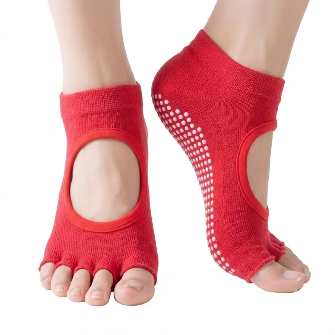 Rood antislip pilates sokken dames ademende yoga sokken met kruisband en split t