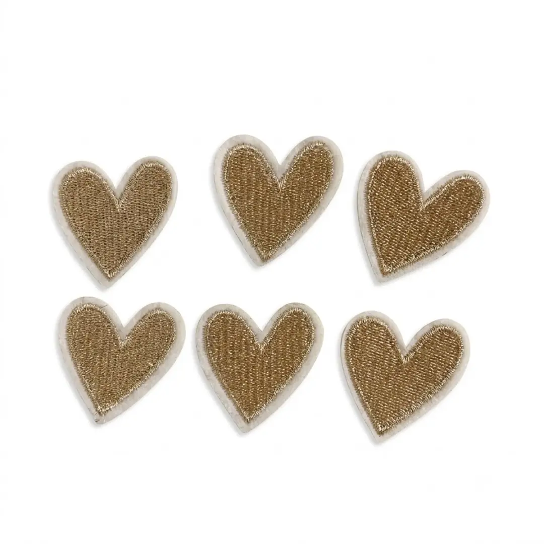 Beige hart patches stofapplicaties 6 stuks voor kleding en tassen geborduurde ha