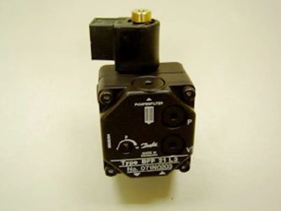 Remeha Oliepomp BFP21 L3L met magneetventiel, 97905735